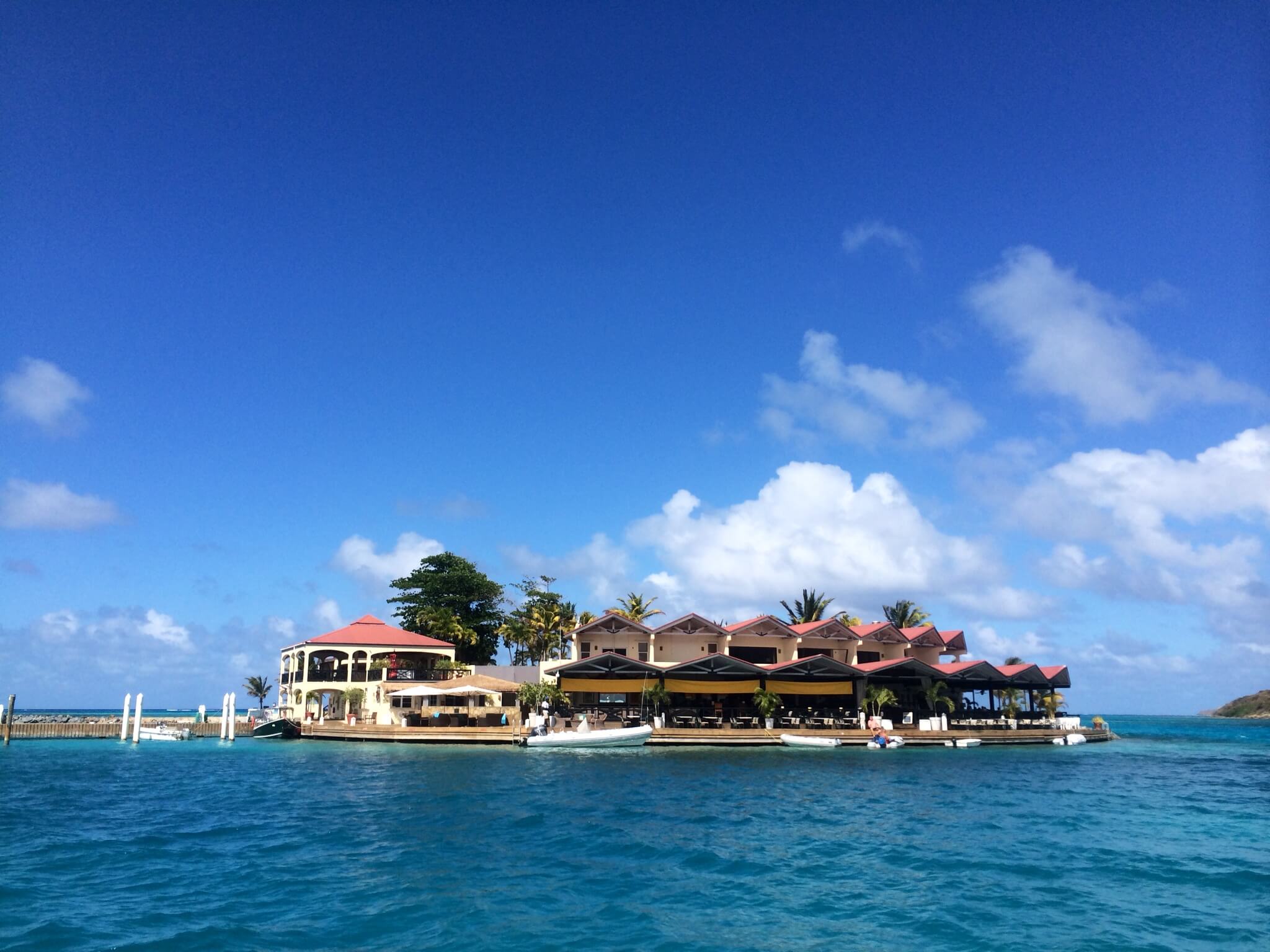 boats-at-bar-in-the-virgin-islands-good-day-charters